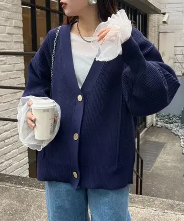 새상품 CIAOPANIC TYPY 패치워크 골드 버튼 V넥 가디건