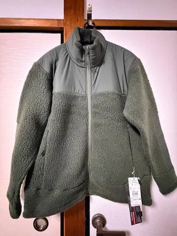 올리브 그린 플리스 자켓
