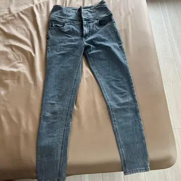 FREE MART 하이웨스트 스키니 데님 그레이