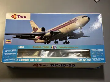 하세가와 1/200 DC-10 프라모델