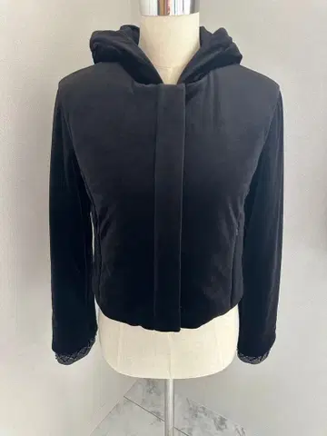 FOXEY 벨로아 후드 자켓