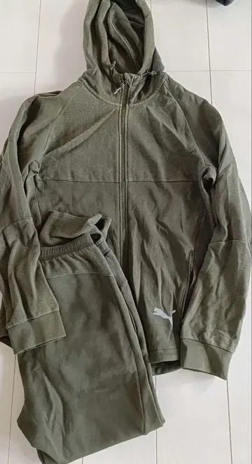 PUMA 올리브 그린 풀 집업 후드티 상하의 세트 XL