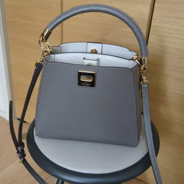 2회 사용만 케이트 스페이드 피비 탑 핸들 새첼