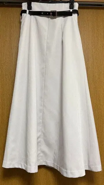 프로포션 바디 드레싱 스커트