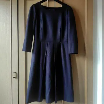 UNTITLED 다크 네이비 A라인 원피스