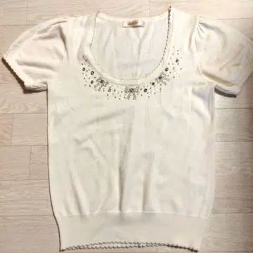 Laisse Passe 반팔 니트탑 아이보리