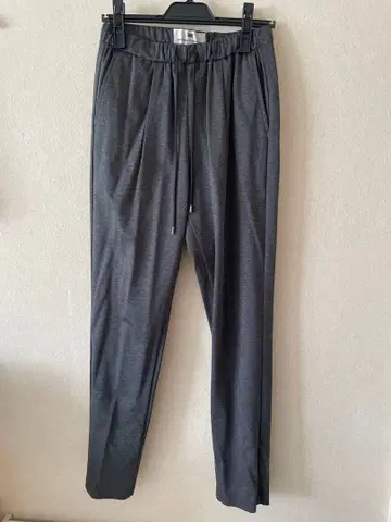 TRADITIONAL WEATHERWEAR 그레이 슬랙스 S