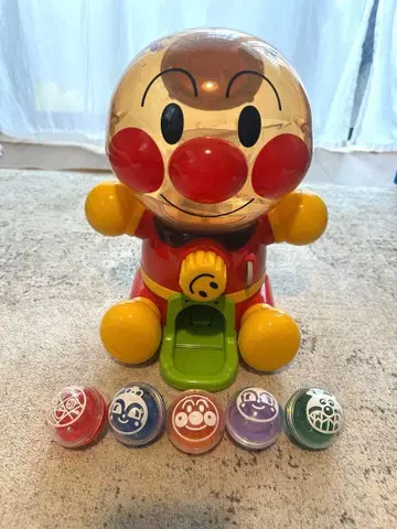 호빵맨 두근두근 가챠 굴러라