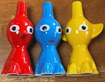 피크민 한 송이 꽃병