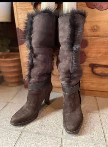 무스탕 롱 부츠 루니 브라운 새상품급