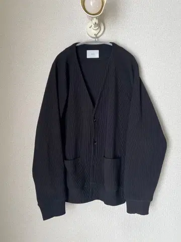 stein GRADATION PLEATS CARDIGAN