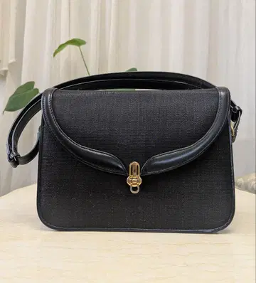 [제뉴인] 플랩 숄더백