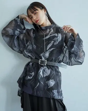 HARE 하레 멜트 플라워 시어 빅 풀오버