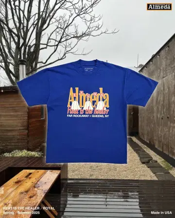 The Almeda Club Heat is the Healer 티셔츠