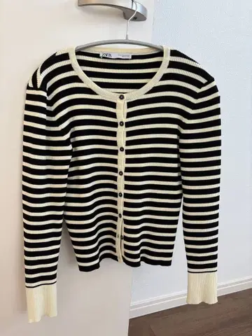 ZARA 스트라이프 가디건 M 사이즈