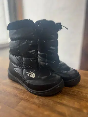 THE NORTH FACE 퍼 숏부츠 블랙