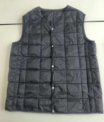 TAION 다운 베스트 V넥 M 사이즈