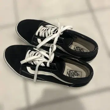 VANS 블랙 스니커즈