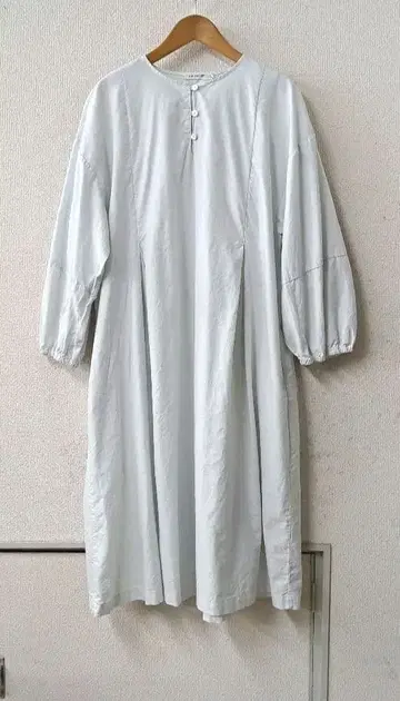 SUNVALLEY 옥스턱 원피스 스노우 화이트