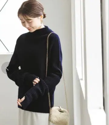 noble 암워머 포함 니트 네이비