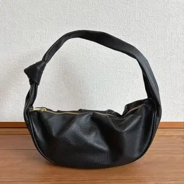 [ B.C STOCK ] 개더 BAG 블랙 가죽 핸드백 지퍼 포함