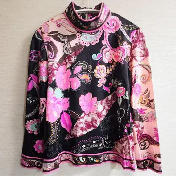 LEONARD 하이넥 티셔츠 M 사이즈