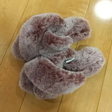 새상품급! EMU Australia 퍼 샌들 23cm