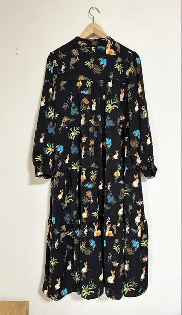 LA GLITTER 티어드 롱 원피스