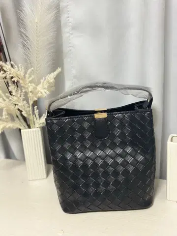 블랙 가죽 뜨개질 숄더백