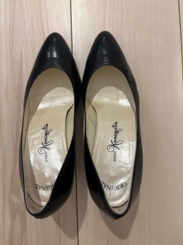 GINZA 카네마츠 투 펌프스 리크루트 신졸