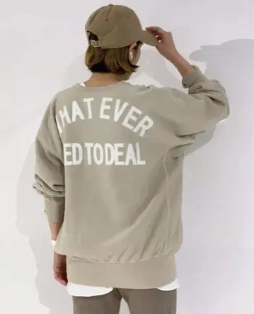 AP STUDIO AMERICANA WHAT EVER 로고 맨투맨