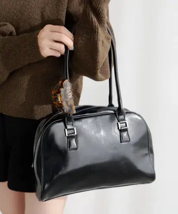 Kastane 슬릭 보스턴 백 블랙