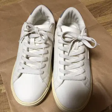 CONVERSE 넥스타 화이트 스니커즈