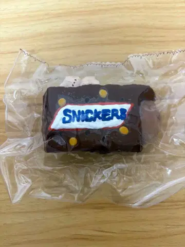 해외 스퀴즈 스니커즈