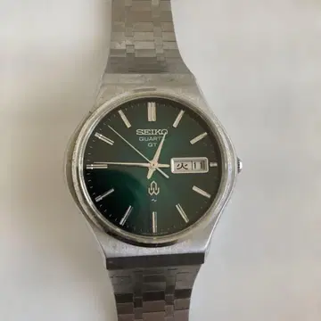 SEIKO QUARTZ GT 그린 다이얼
