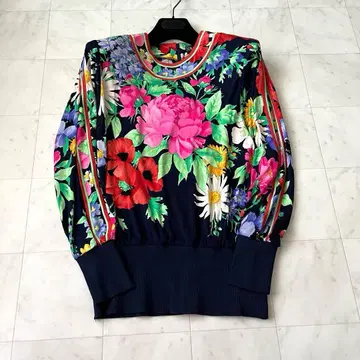 레오나르 돌먼 슬리브 니트 얇은 소재 꽃무늬 리브 루즈핏 트림 9호