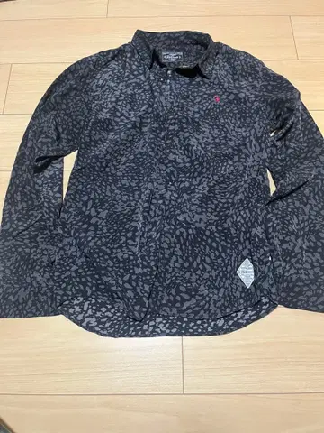 Crimie 애니멀 프린트 긴팔 셔츠