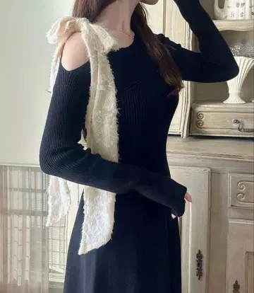 숄더 리본 아지메 니트 플레어 원피스