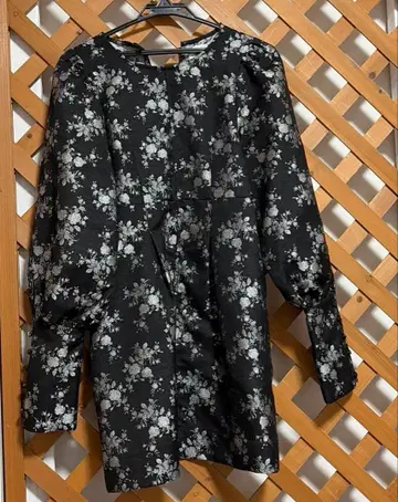 flower 자카드 퍼프 미니 원피스