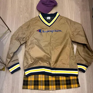 Champion 안감 부착 나일론 자켓