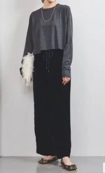 택 포함 새상품 UNITED ARROWS 벨벳 이지 팬츠 벨로아 팬츠