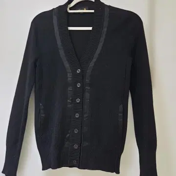 Drawer 블랙 가디건 긴팔