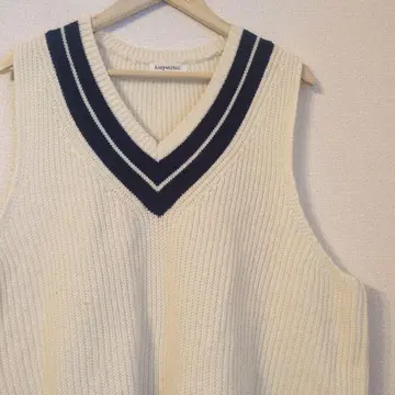 수입 구제 의류 니트 베스트 스쿨 한국제 넉넉한 오버 사이즈