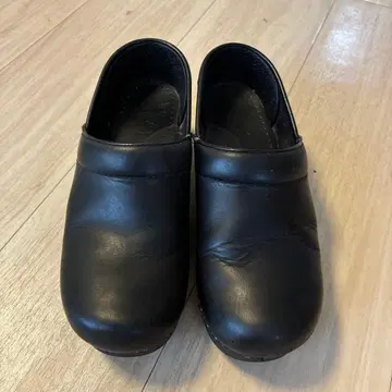 dansko 37