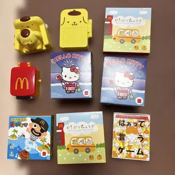헬로키티와 맥도날드 캐릭터 세트