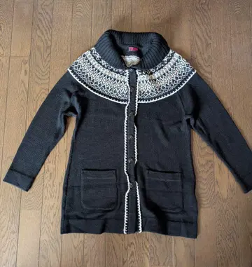 유키토리이 은색 비쥬 장식 블랙 니트 가디건