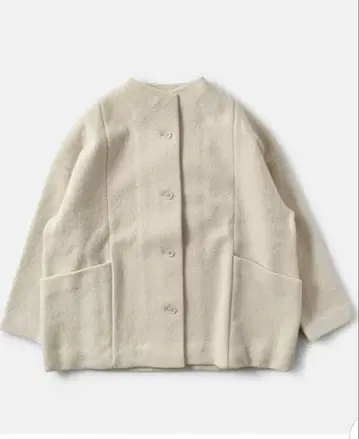 에바엠에바 evam eva 프레스 울 숏코트 Ivory