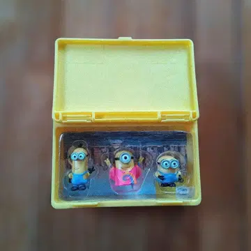 미니언 피규어 3개 세트 케이스 포함