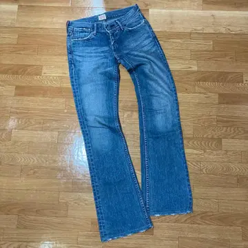 Levi's redloop 타이트핏 부츠컷 27인치 Y2K