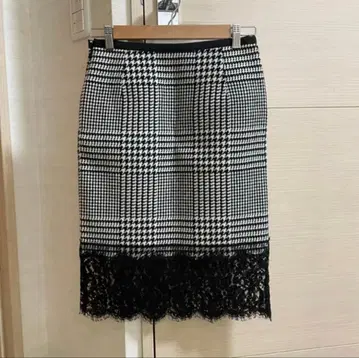 사카이 하운드투스 체크 패턴 스커트